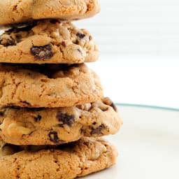 Chewy Banana Chocolate Chip Cookies