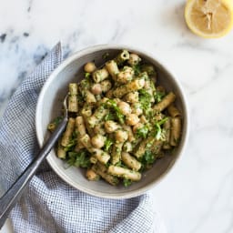chickpea-pesto-pasta-salad-1688082.jpg