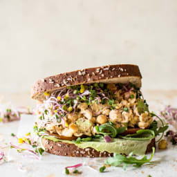 chickpea-salad-sandwich-recipe-2134923.jpg