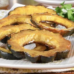 Cinnamon Honey Butter Roasted Acorn Squash Rings