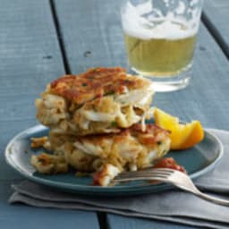 Classic Maryland Crab Cakes