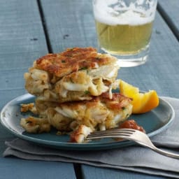 Classic Maryland Crab Cakes Recipe