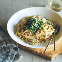 Creamy Garlic and Pancetta Spaghetti