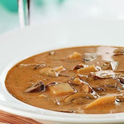 Creamy Hungarian Mushroom Soup