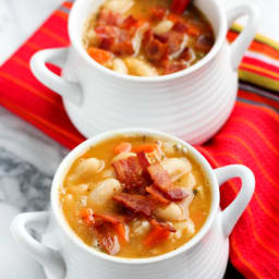 creamy-white-bean-and-bacon-soup-2126754.jpg