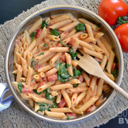 Creamy Tomato & Spinach Pasta