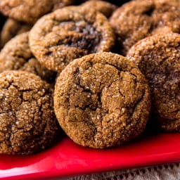 Crisp Molasses Cookies