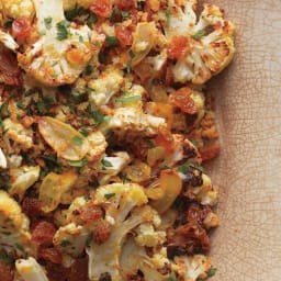 Crispy Cauliflower with Capers, Raisins, and Breadcrumbs