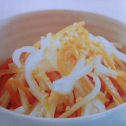 Daikon and Carrot Salad