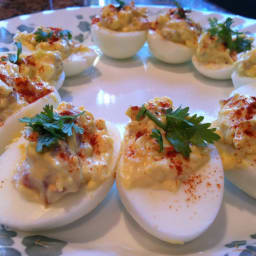 deviled-eggs-with-bacon-and-cheese-9.jpg