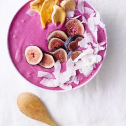 Dragon Fruit Smoothie Bowl