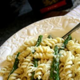 Dreamy Creamy Asparagus Chicken Rotini