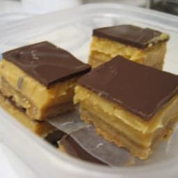 easy-caramel-slice-2.jpg