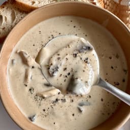 Easy Creamy Mushroom Soup