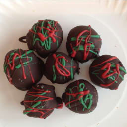 Easy OREO Truffles