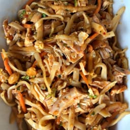 Easy Pad Thai Salad