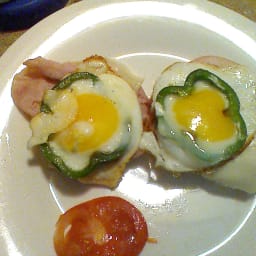 egg-and-pepper-samich-2.jpg