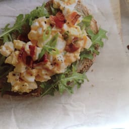 Egg salad sandwhich