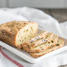 Everything Bagel Low-Carb Keto Bread {2 net carbs per slice}