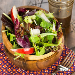 Fall Salad with Pears and Candied Pecans