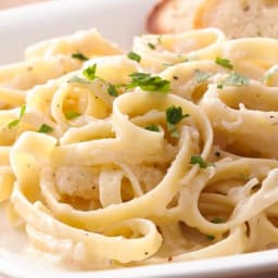 Fettuccine Alfredo