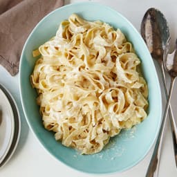 Fettuccine Alfredo