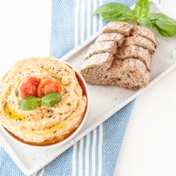 Fresh Tomato Basil Hummus