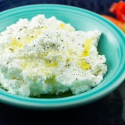Garlic and Pepper Cashew Dip