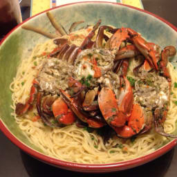 Crabs in garlic sauce