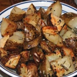 Garlic Rosemary Roasted Potatoes