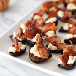 Goat cheese stuffed figs with pancetta