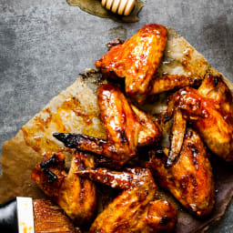 Honey Sriracha Chicken Wings