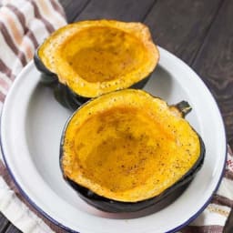How to Cook Acorn Squash (two ways!)
