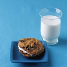 inside-out-carrot-cake-cookies-1710061.jpg