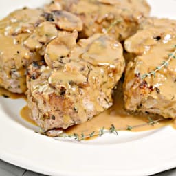 Instant Pot Pork Chops with White Wine Sauce