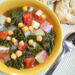 Kale and Chickpea Soup