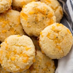 Keto Cheddar Garlic Biscuits (Low Carb Red Lobster Biscuit Copycat)