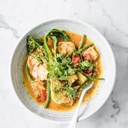 Keto Salmon Coconut Curry