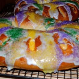 King Cake with Cream Cheese Filling