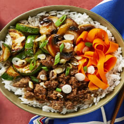 Korean Beef Bibimbap with Zucchini, Mushrooms & Carrots