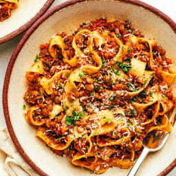 lentil-bolognese-9bdace-050819e83ead15d8e314ba83.jpg
