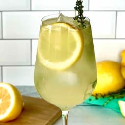 Limoncello Spritz