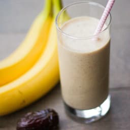 Majoon (Banana and Date) Smoothie