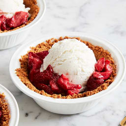 Mini Strawberry Ice-Cream Pies