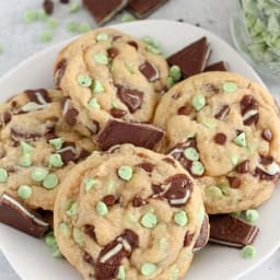 Mint Chocolate Chip Cookies