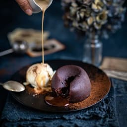 Molten chocolate lava cakes