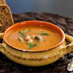 MUSHROOM AND WHITE BEAN SOUP