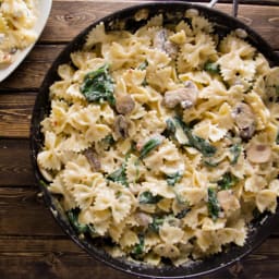 Mushroom Spinach Pasta with Goat Cheese