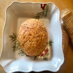 Nanny's Holiday Cheeseball