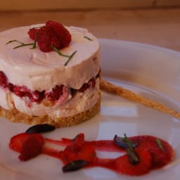 Neilson Raspberry Cheesecake, Poppy Seed Base